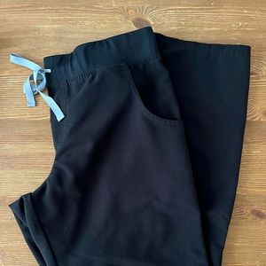 Figs Black Kade cargo pant - size M